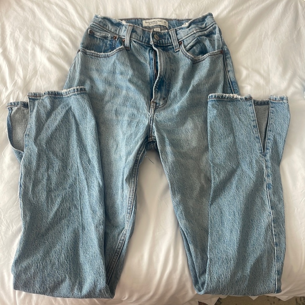 Abercrombie 90s high rise straight leg jeans